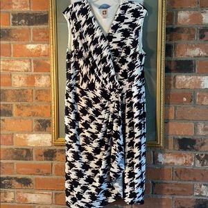 Black and white print classy dress
